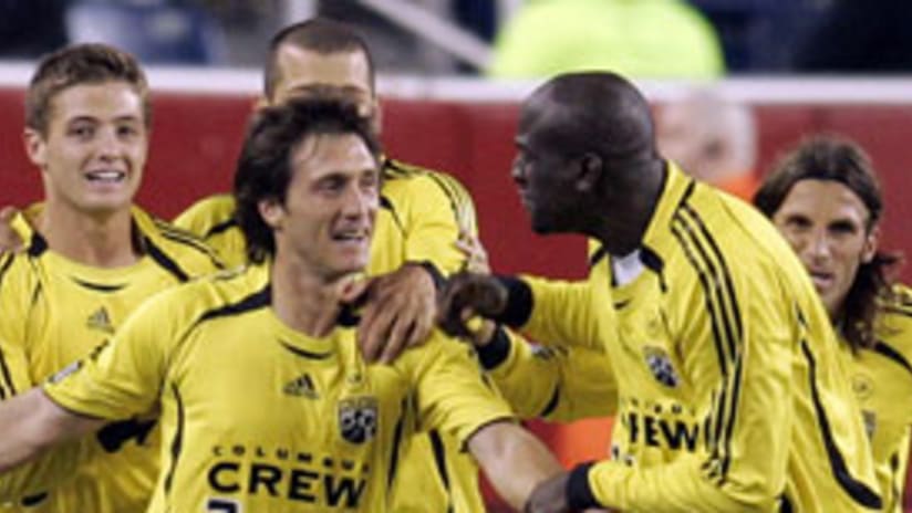 Guillermo Barros Schelotto (7) led the Crew in assists in 2007.