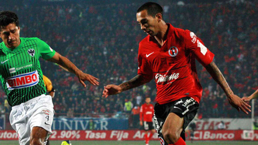 Edgar Castillo, Tijuana, play against Monterrey, January 14, 2012.