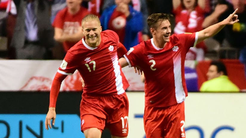 Canadian national team celebrates a goal vs. El Salvador in a 2016 World Cup qualifier