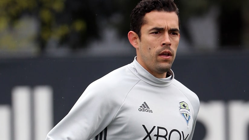 Herculez Gomez trains with the Seattle Sounders