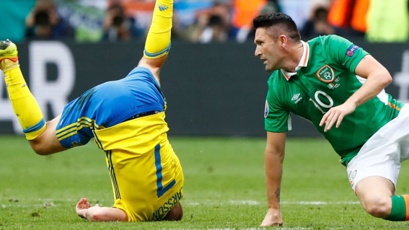 Robbie Keane - Ireland - Euro 2016 - Gets up vs Sweden