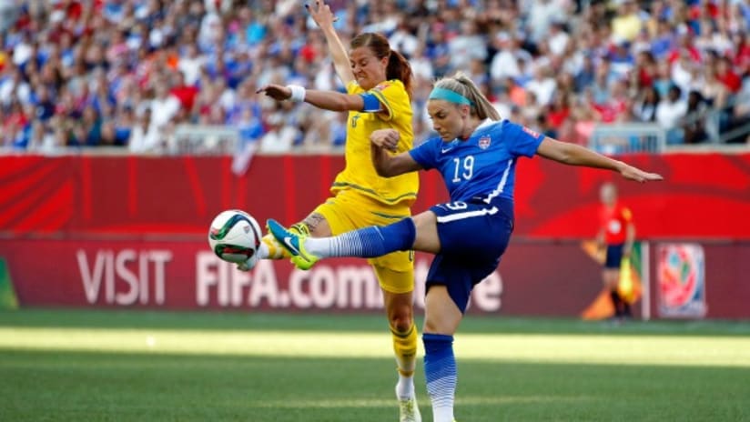 Julie Johnston (US) in action against Sweden, 2015 Women's World Cup