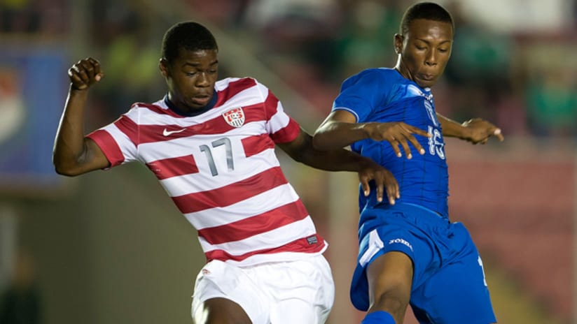Sebastian Elney battles with Honduran player in U-17 loss