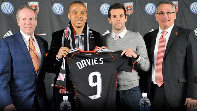 D.C. United officially announced the signing of Charlie Davies to a loan deal that will keep him at RFK Stadium through the 2011 season.