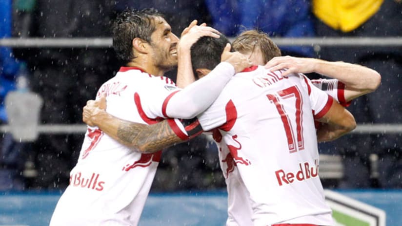 Red Bulls celebrate Cahill's goal in SEAvNY