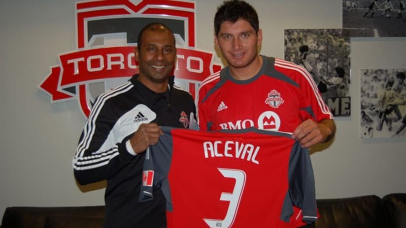 Toronto FC's Aron Winter introduces Chilean defender Miguel Aceval