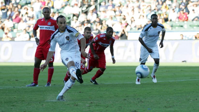 Landon Donovan scored his 100th MLS goal on a penalty against Chicago.