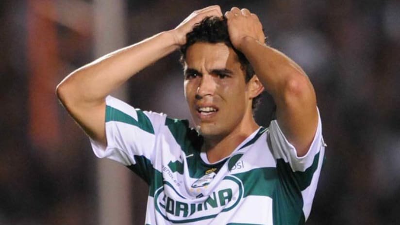 Herculez Gomez of Santos Laguna reacts during the CCL final