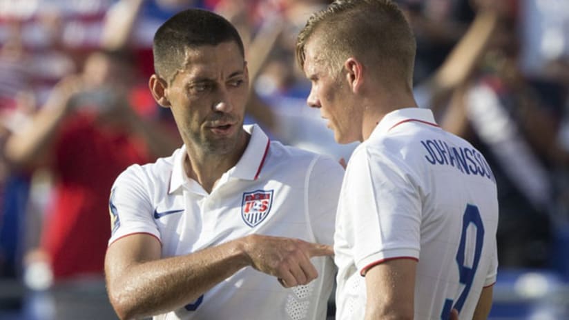 Clint Dempsey chats with Aron Johannsson vs. Cuba (July 18, 2015)