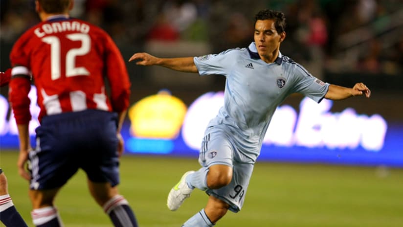 Sporting Kansas City DP Omar Bravo scored his two first goals in MLS against Chivas USA.