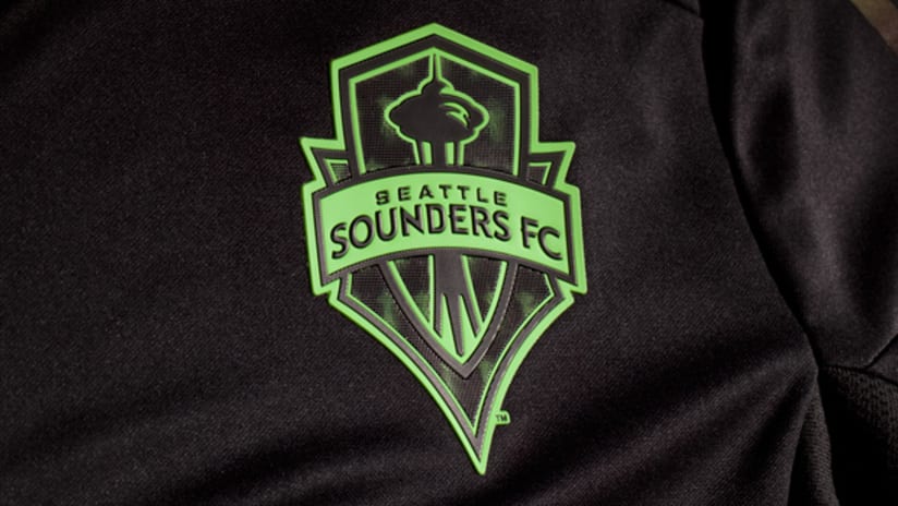 2014 Jersey Week: Seattle Sounders unveil Pitch Black third kits