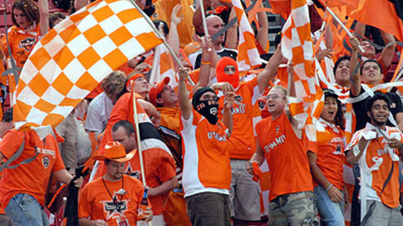 Come out to the Bull and Bear to cheer on Dynamo.