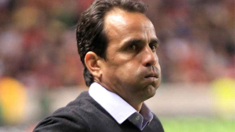 Rapids coach Oscar Pareja not happy on sideline