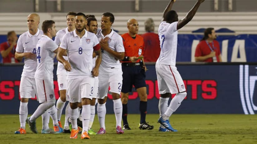 The USMNT celebrate Jozy Altidore's goal vs. Honduras on 10/14/2014