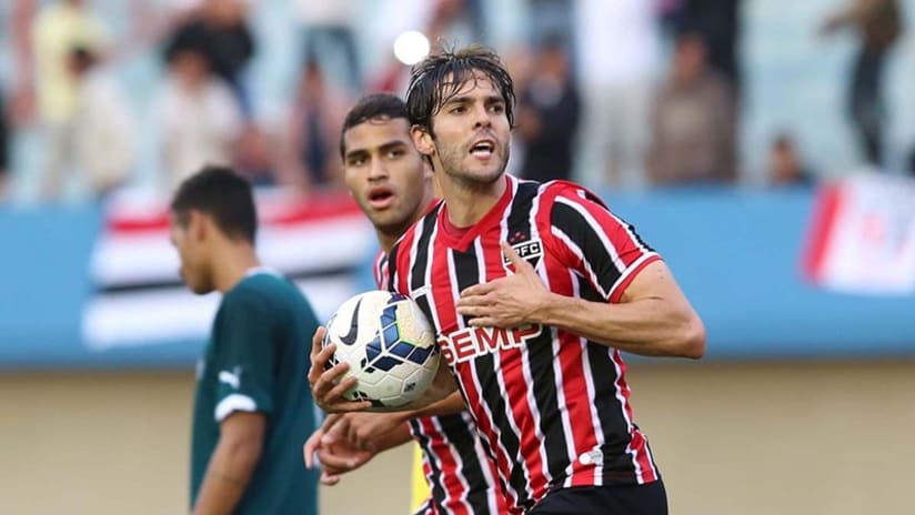 Kaká scores for Sao Paulo FC