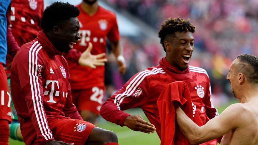 Alphonso Davies – celebrate – Bayern Munich