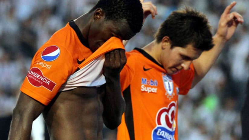 Jose Francisco Torres (right) and Pachuca were eliminated from the Mexican Primera Division playoffs.