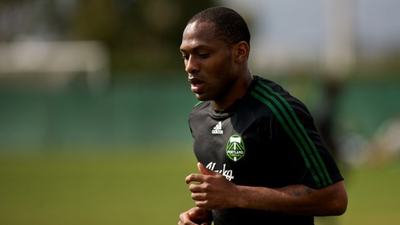 Timbers sign midfielder Franck Songo'o