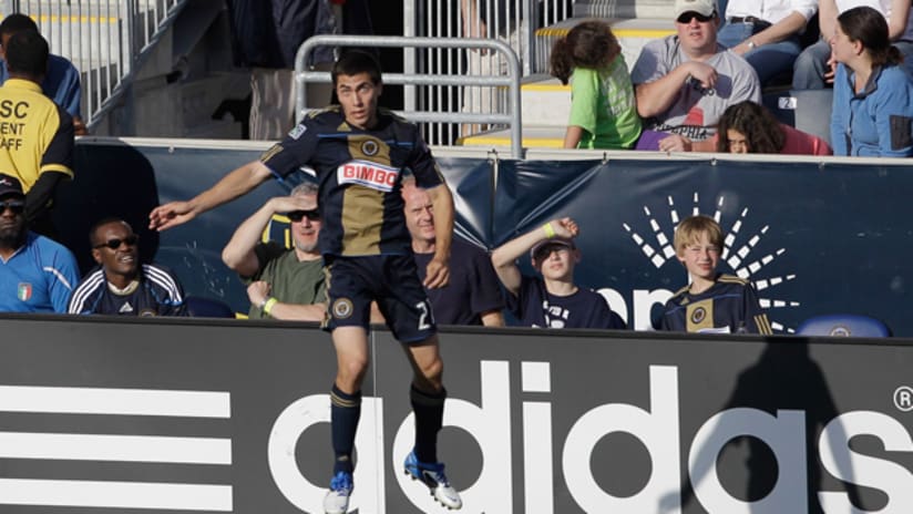 Michael Farfan of the Philadelphia Union in action against the San Jose Earthquakes at PPL Park on April 30, 2011.