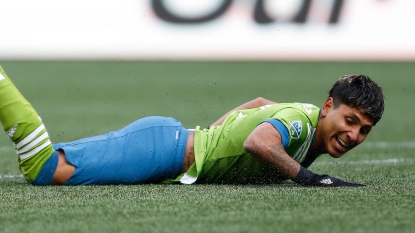 Raul Ruidiaz - on the turf - in frustration