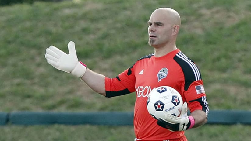 Marcus Hahnemann reacts during Seattle's loss to Tampa Bay