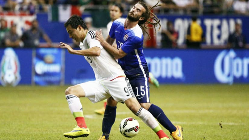 Kyle Beckerman in action against Mexico (April 15, 2015)