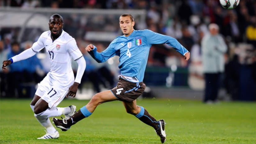 US forward Jozy Altidore vies for the ball with Italy's Giorgio Chiellini during their 2009 Confederations Cup match
