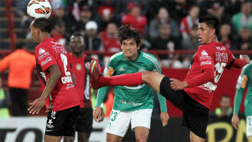 Edgar Castillo and Joe Corona as Tijuana face Palmeiras in the Copa Libertadores