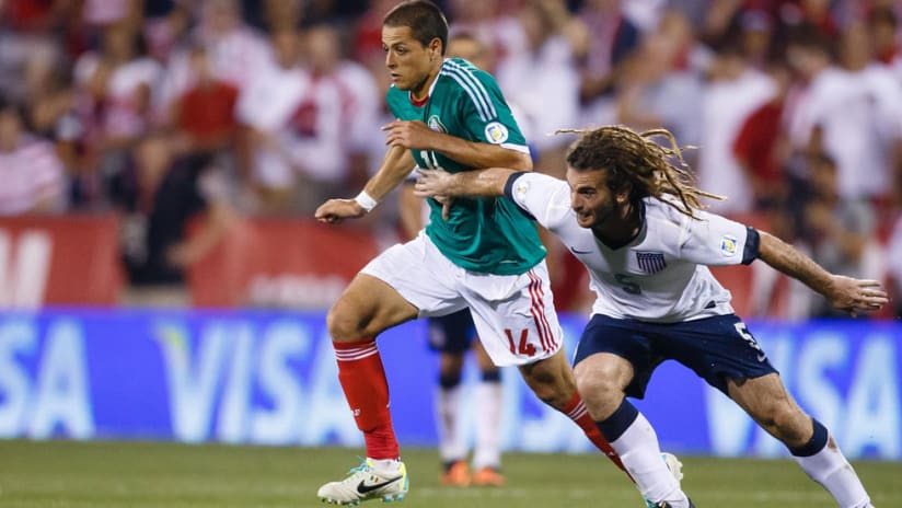 Javier Chicharito Hernandez vs. Kyle Beckerman - Mexico vs. USA - 2013 Hexagonal - Crew Stadium
