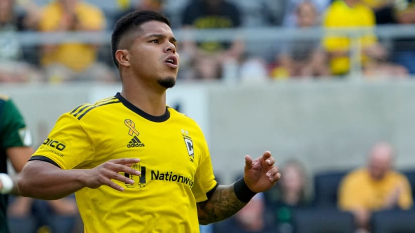 Columbus Crew forward Cucho Hernández suspended one game