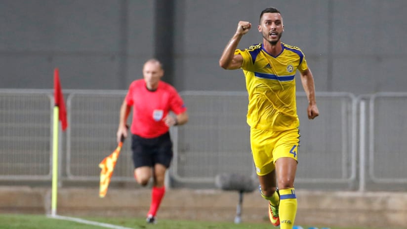 Haris Medunjanin - Maccabi Tel-Aviv - Celebrates a goal