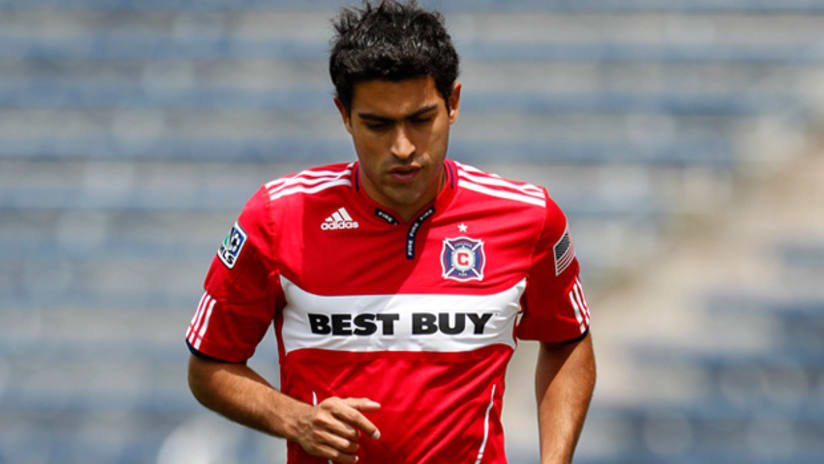 Nery Castillo will not make his Chicago Fire debut this Sunday against the Los Angeles Galaxy.