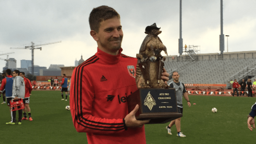 bobby boswell with the armadillo trophy