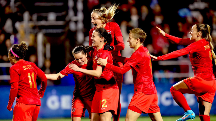 2022-Thorns-CAN-Sinc-Celly-April-11