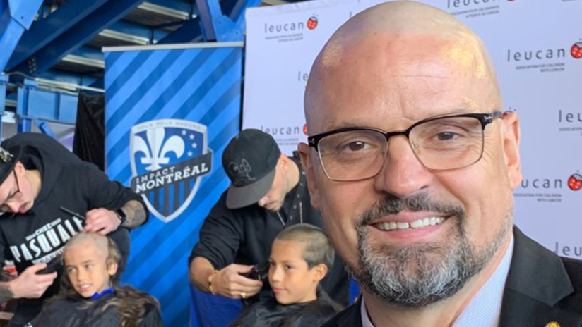 Kevin Gilmore - Montreal Impact - with IMFC academy players and shaved heads