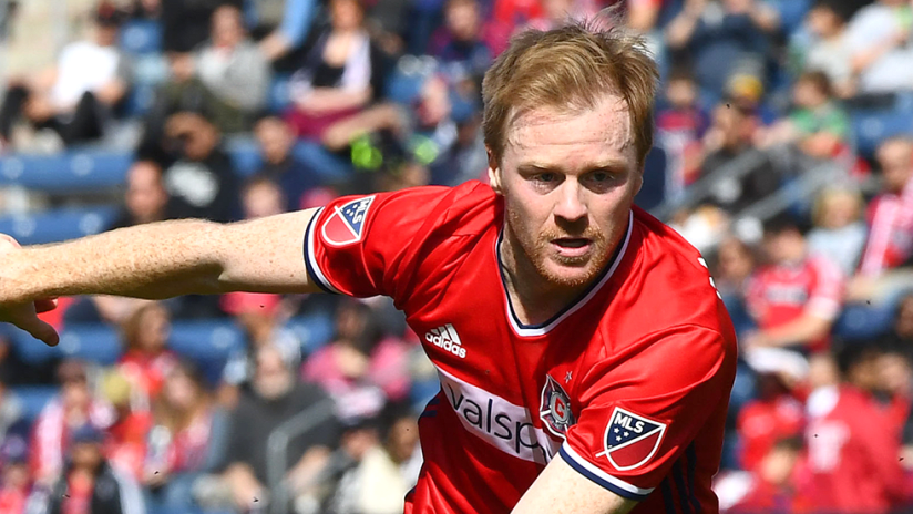 Dax McCarty - Chicago Fire - Charges after the ball