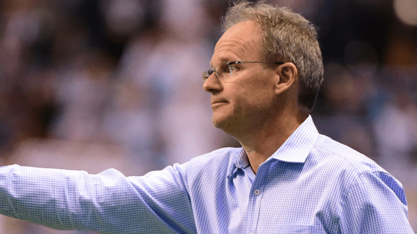 Brian Schmetzer - Seattle Sounders - pointing
