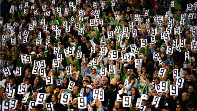 Seattle Sounders fans pay tribute to Charlie Davies.