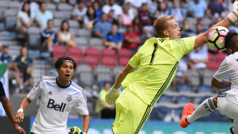 Cristian Techera - Vancouver Whitecaps - scores a header vs. Sporting KC in CCL