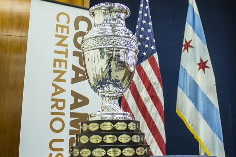 #Copa100 Trophy Tour Completes Whirlwind Visit to Windy City -