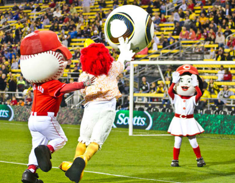 Mascot Soccer 2012 -