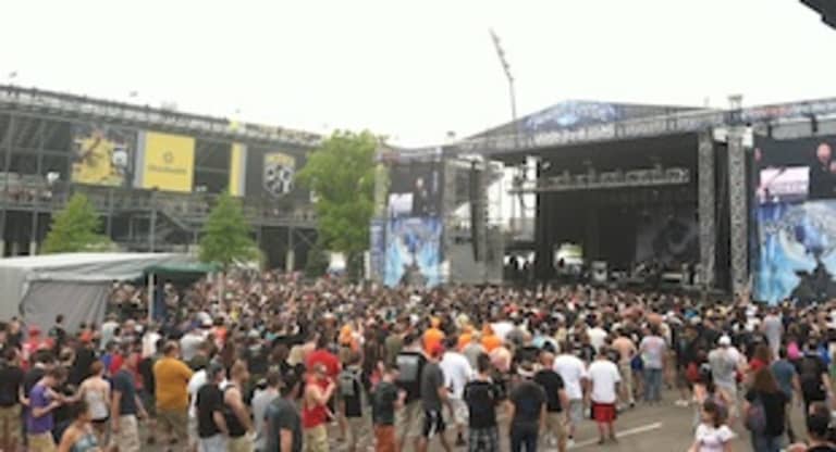 Rock on the Range Live Blog: Day Two -