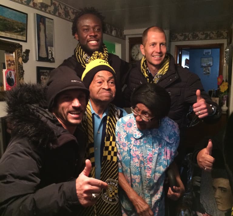 Crew SC delivers Thanksgiving meals -