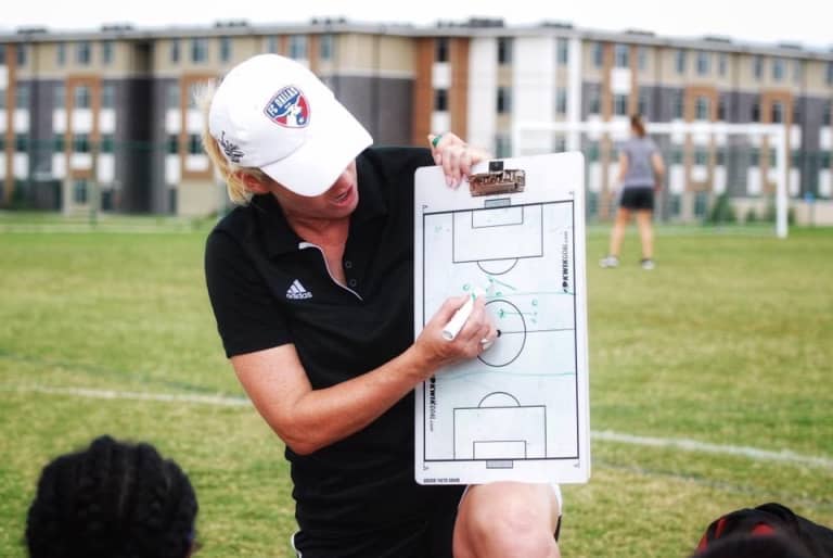 After Playing in Dallas Cup 1988, FC Dallas Youth Coach Ashley Gordon Comes Full Circle to Reach 2021 Final -