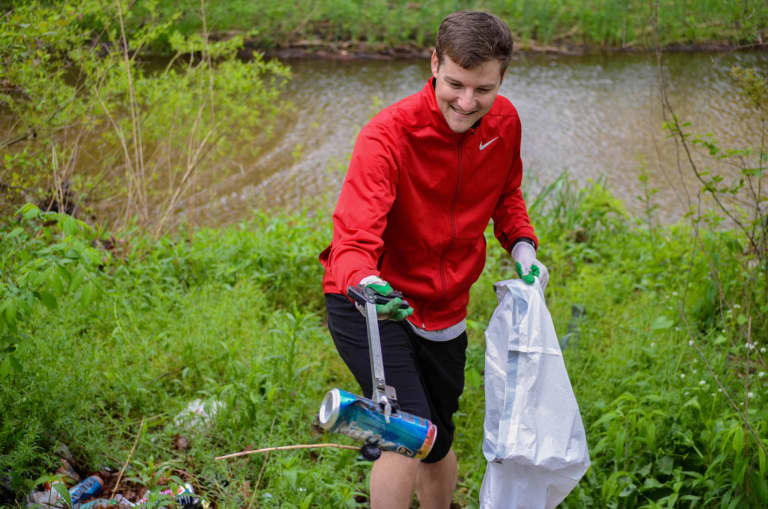 United partner with Washington Parks & People to celebrate Earth Day -