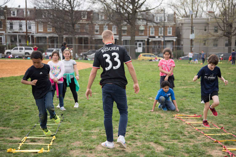 United kick off 2017 Get FIT with #DCU program -