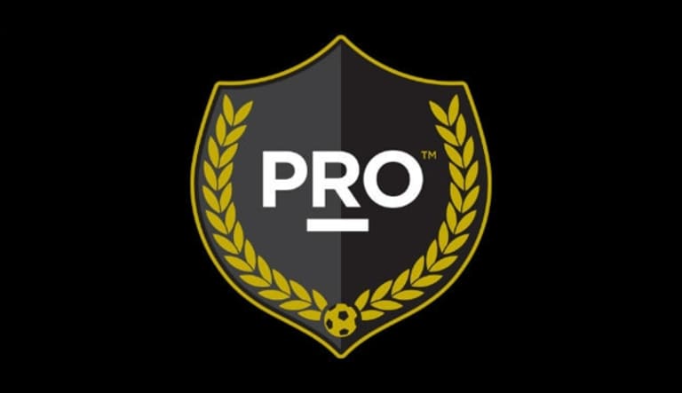 United receive Earnie Branco Liaison Award from PRO -