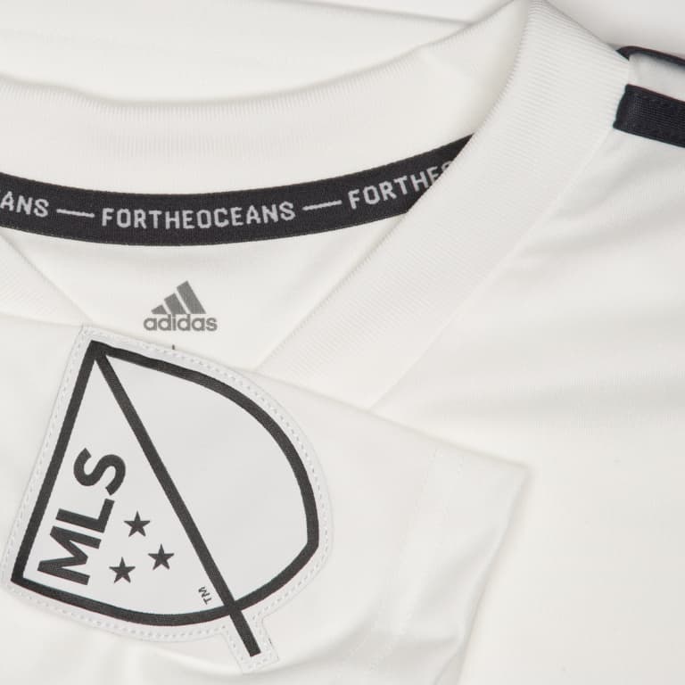 Houston Dynamo to wear eco-friendly adidas x Parley for the Ocean jerseys on April 21 -
