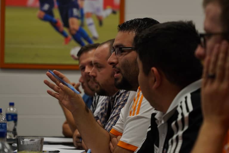 Dynamo Execs Meet With Dynamo Fans For Change -