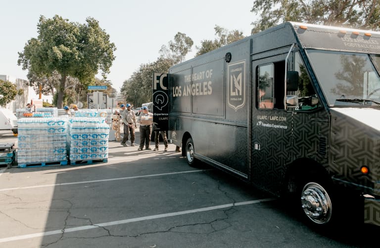LAFC Fans Deliver Water And Drinks To Firefighters And Victims Of Los Angeles Wildfires 10/30/19 - https://la-mp7static.mlsdigital.net/elfinderimages/Photos/Events/191030_WaterDonationFirefighters/191030_LAFD_IB_15.jpg